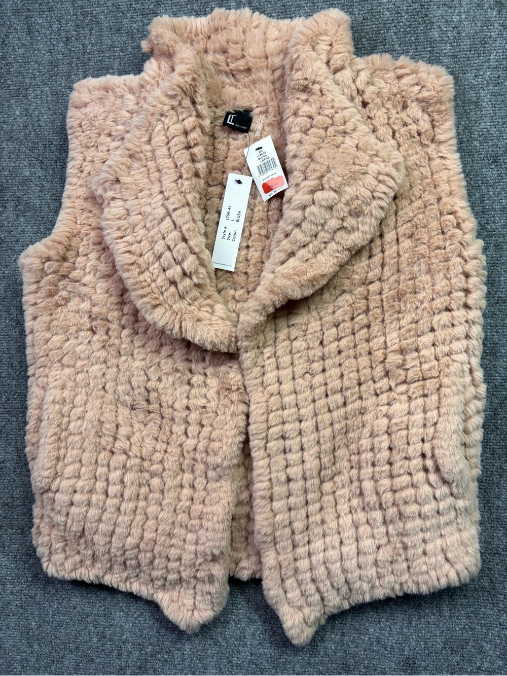 Love Token Faux Fur Vest Large Blush Pink Open Front NWT Textured Winter Layer